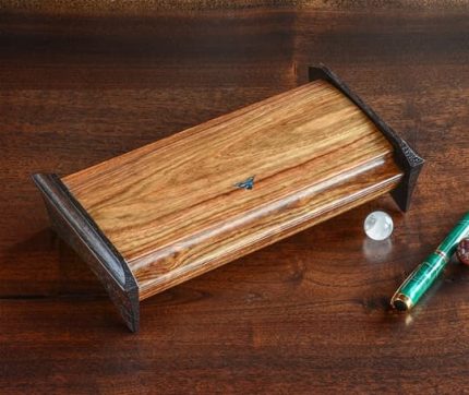 Small Accessory Box with Inlaid Abaolone